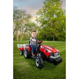 Peg Perego 12 Volt Case IH Magnum Tractor with Trailer   Red