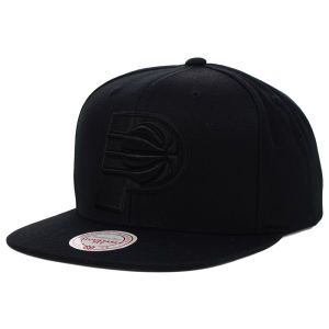 Indiana Pacers Mitchell and Ness NBA Team BW Snapback