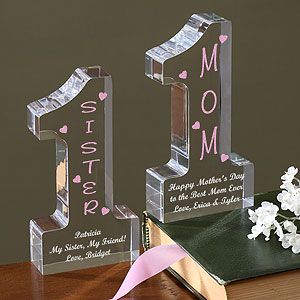 Personalized Gift for Mom and Grandma   Number One Design