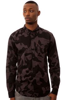 Elwood Buttondown Black Camo in Black and Grey