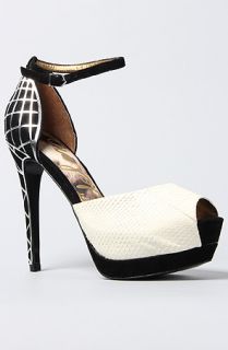 Sam Edelman Shoe Paulette Shoe in Off White and Black