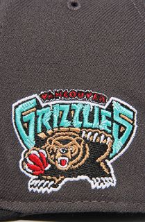 47 Brand Hats The Vancouver Grizzlies First Class Snapback Hat in Gray