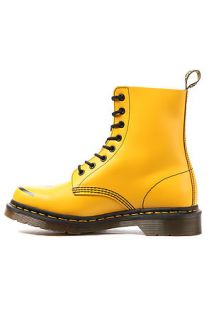 Dr. Martens Boots Smiley 8 eye in Yellow