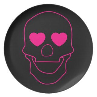 Skull Outline with Heart Eyes Plate