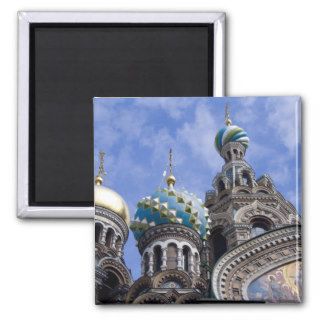 Russia, St. Petersburg, Nevsky Prospekt, The 2 Magnet