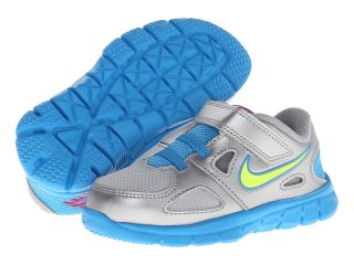 Nike Kids Flex Supreme TR 2 Girls Shoes (Silver)