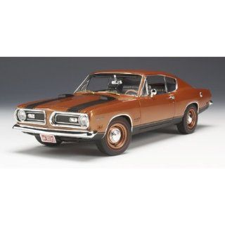 1969 Plymouth Barracuda 440 Copper Highway 61 1/18 Diecast Car Model Toys & Games