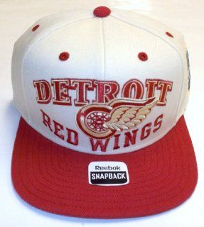 Reebok Detroit Red Wings 2014 NHL Winter Classic Snapback Adjustable Hat  Hockey Equipment  Sports & Outdoors