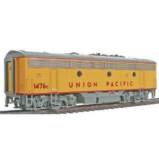 Wm. K. Walthers, Inc. / PROTO  2000 HO Scale Diesel EMD F7B Unit Powered with Sound and DCC Union Pacific(R) #1476C Toys & Games