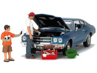 Like Father Like Son Figurine Set 1/18 by Motorhead Miniatures 555 CAR IS NOT INCLUDED Toys & Games