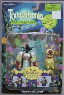 Fred Deadman with Exclusive Pull along Frisky   Toonsylvania The Weird Wind Up Collection Toys & Games