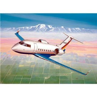 Revell Bombardier Challenger CL 604 Toys & Games