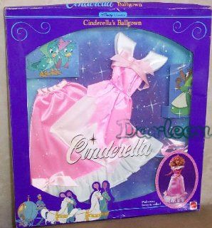 Cinderella Ballgown for 11.5" barbie sized doll   1991 Toys & Games