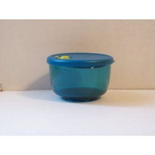 Tupperware Vent N Serve 8.5 cups/2 Quart Large Round Microwave Dish in Teal Kitchen & Dining