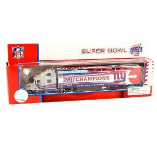 NFL Licensed New York Giants Super Bowl XLII Champions 180 Scale Tractor Trailer  Sports Fan Toy Vehicles  Sports & Outdoors