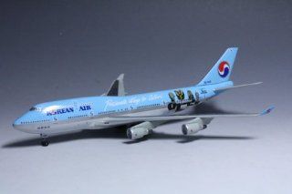 Dragon Models Korean Air 747 400   HL7488 "Passionate Wings to Culture" Diecast Aircraft, Scale 1400 Toys & Games