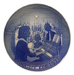 Bing & Grondahl 1971 Christmas Plate   Commemorative Plates