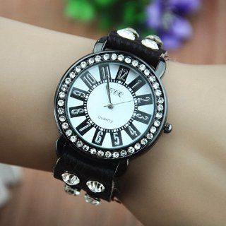 MagicPiece Handmade Vintage Style Leather Watch For Women Round Rhinestone Dial Watch in 4 Colors Black Watches