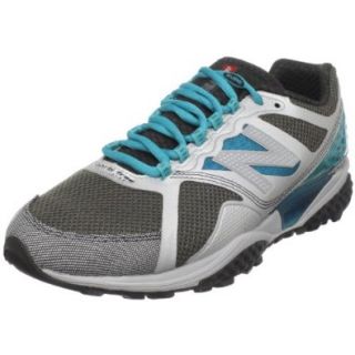 New Balance Women's WT915 Trail And Off Road Shoe,Silver/Blue,10 2E US Shoes