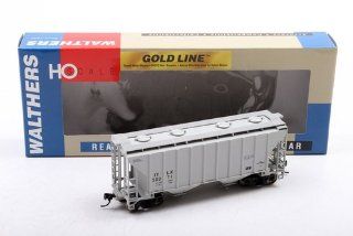 Walthers HO Scale ITLX #30371 Trinity 100 Ton Cement Covered Hopper Car (932 41308) Toys & Games