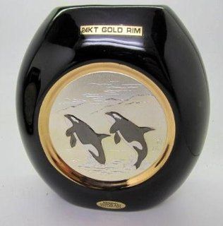 Art of Chokin Black Porcelain Vase Orca Whale Killer Whales 24K Gold Trim  Decorative Vases  