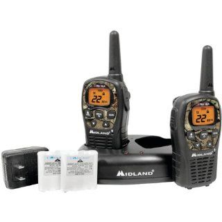 24 MILE CAMO GMRS RADIO PAIR VALUE PACK WITH DROP IN CHARGER & RECHARGEABLE BATTERIES (Catalog Category TWO WAY RADIOS/SCANNERS / OUTDOOR PRODUCTS)
