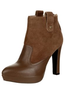 Love Moschino   Platform boots   brown