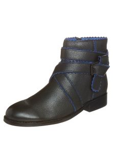 Juicy Couture   RINO   Boots   black