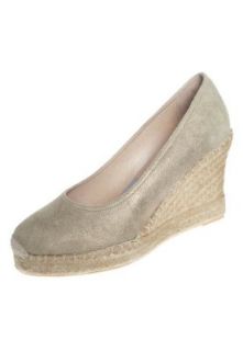 Penelope Chilvers   Wedges   gold