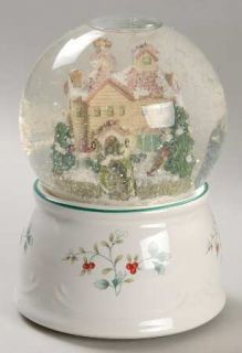 Pfaltzgraff Winterberry Snow Globe, Fine China Dinnerware   Stoneware,Green Holl