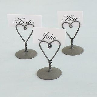 grey wire heart placecard holder by lilac coast weddings