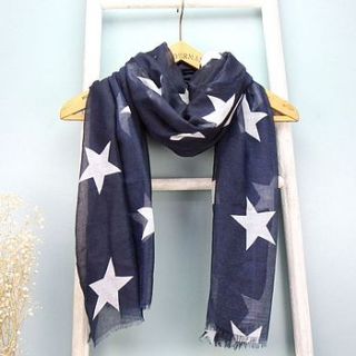 large stars scarf by lisa angel