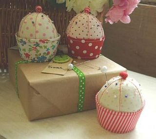 cupcake pin cushions by boxwood