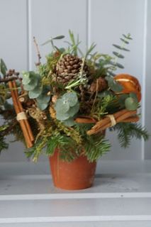 "rustic country" christmas table trio decorations by the artisan dried flower company