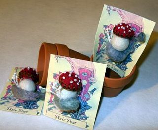 little mushroom brooch by sharon joy