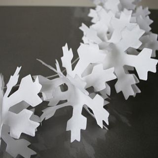 paper luxe snowflake garland by pearl and earl