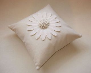 big daisy cushions by isolyn