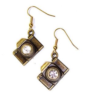 bronze camera earrings with lens detail by hannah makes things