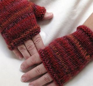 warm wrist warmers by yummy art and craft