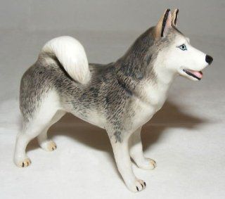 HUSKY Alaskan Husky Dog Gray Grey NEW Stands MINIATURE Porcelain NORTHERN ROSE R159   Collectible Figurines