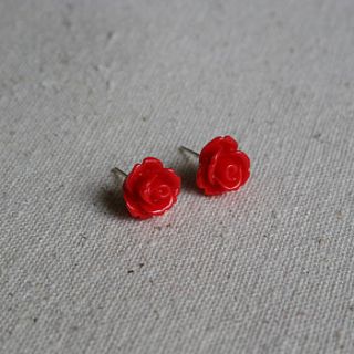 red rose earrings by laurafallulah