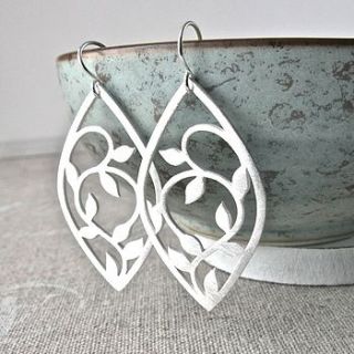 silve flower ornament earrings by gama