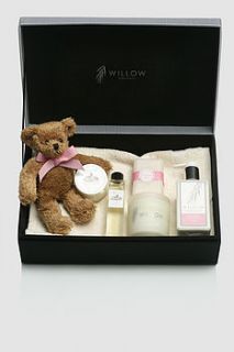 luxury organic mother & baby box by willow organic beauty