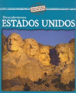 Descubramos Estados Unidos/Looking at the United States (Descubramos Paises Del Mundo / Looking at Countries) (Spanish Edition) Kathleen Pohl 9780836890730 Books