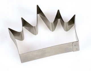 crown shaped cutter by just bake