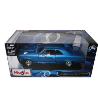 Maisto 1966 Chevrolet Chevelle SS 396 (Colors May Vary) Toys & Games