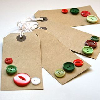 vintage button christmas gift tags by evajeanie