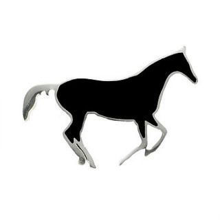 horse brooch by very beryl