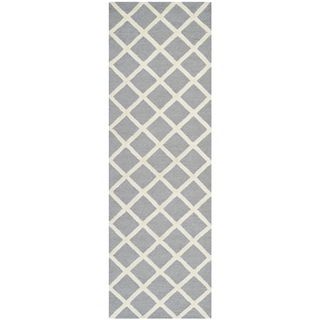 Contemporary Safavieh Handmade Cambridge Moroccan Silver Wool Rug (26 X 8)