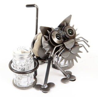 Carly the Cat Recycled Scrap Metal Handcrafted Salt and Pepper Shakers  Gazing Balls  Patio, Lawn & Garden